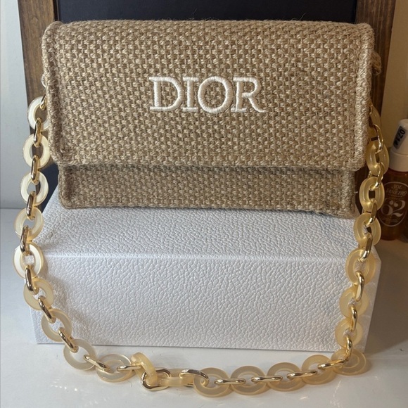 Dior Handbags - Dior Raffia NIB Shoulder Bag With Chain Link Strap !!! Absolutely Stunning 🤩 !!!